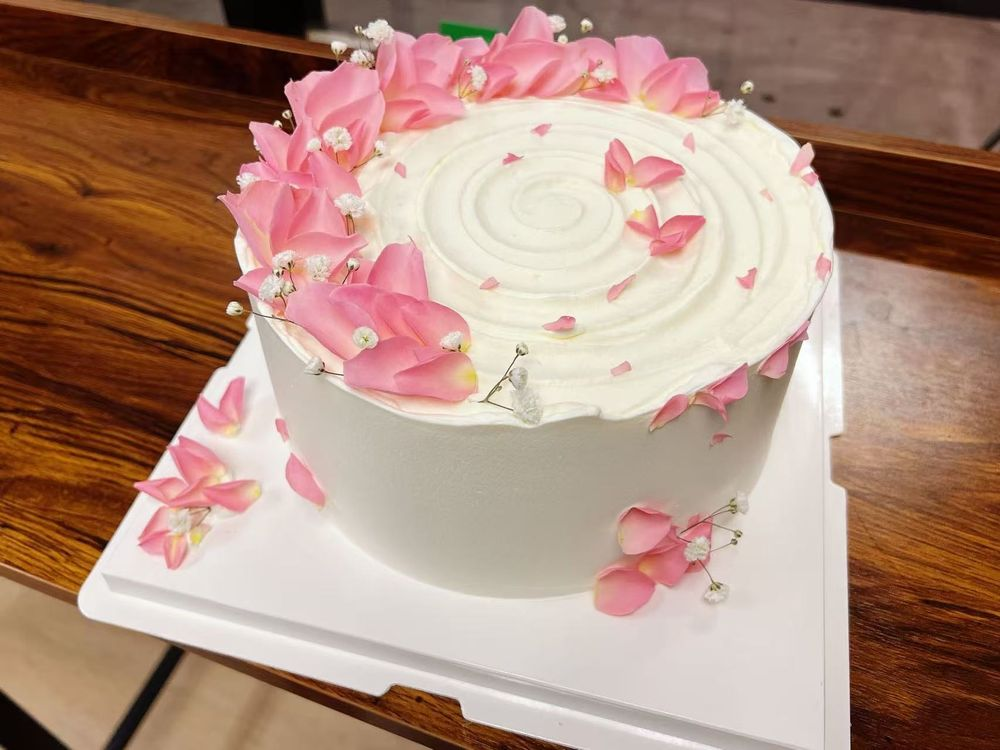 elegant custom cake