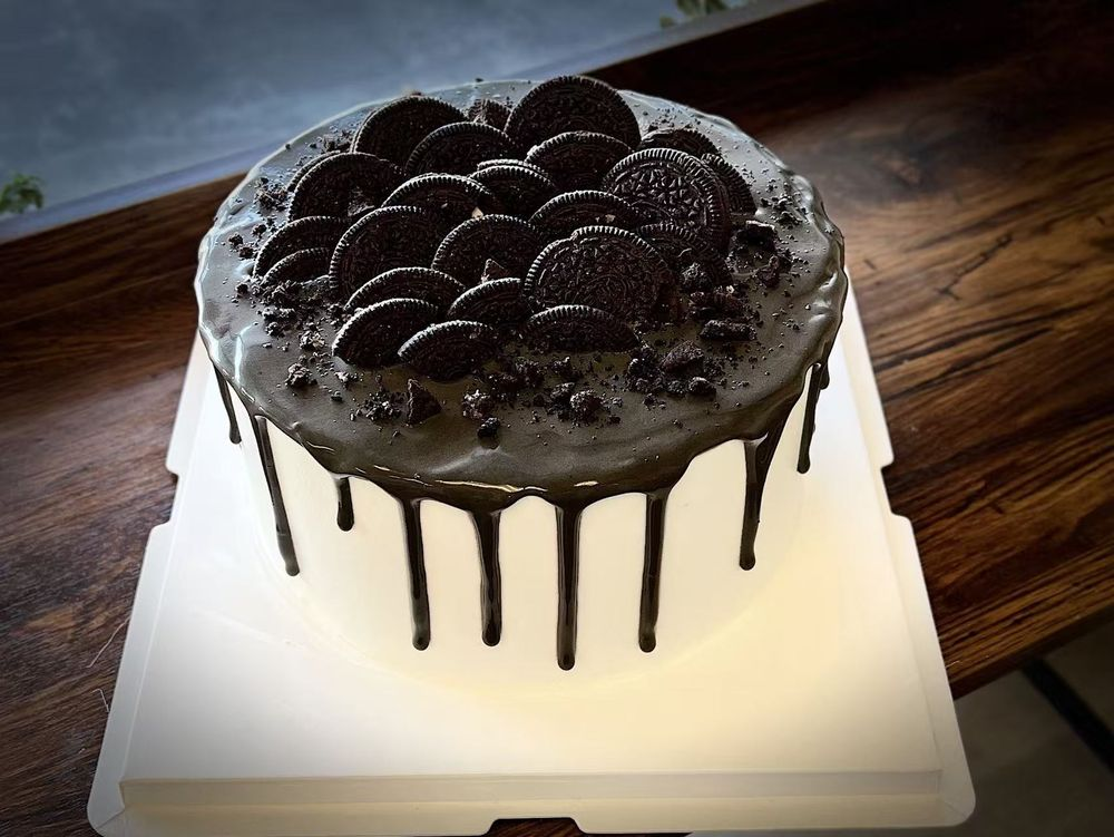 elegant custom cake
