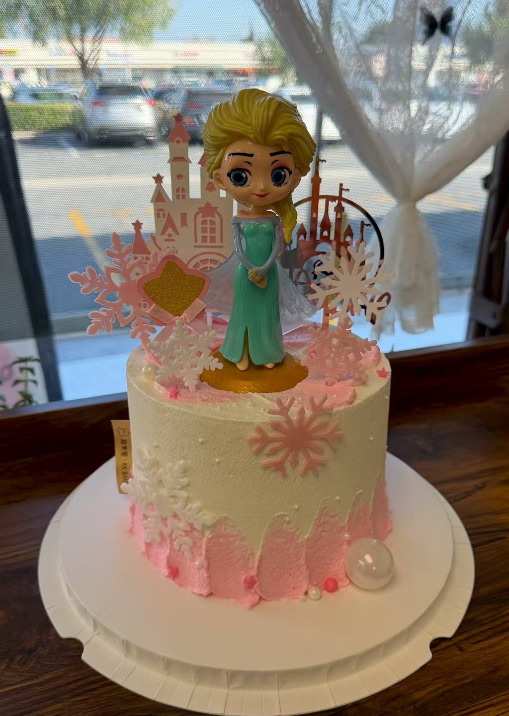 kids custom cake