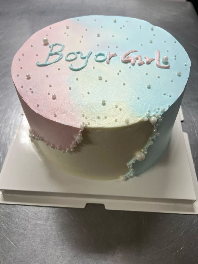 theme custom cake