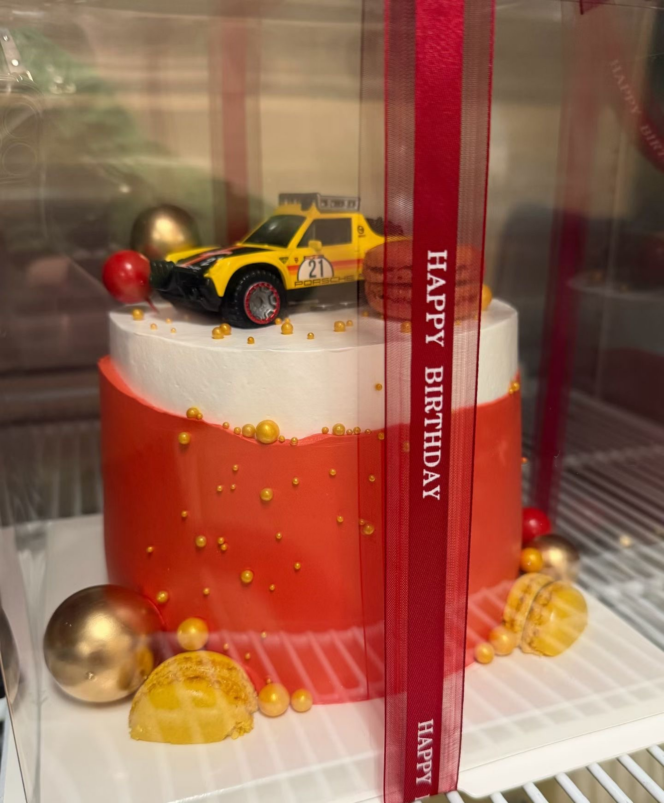 theme custom cake