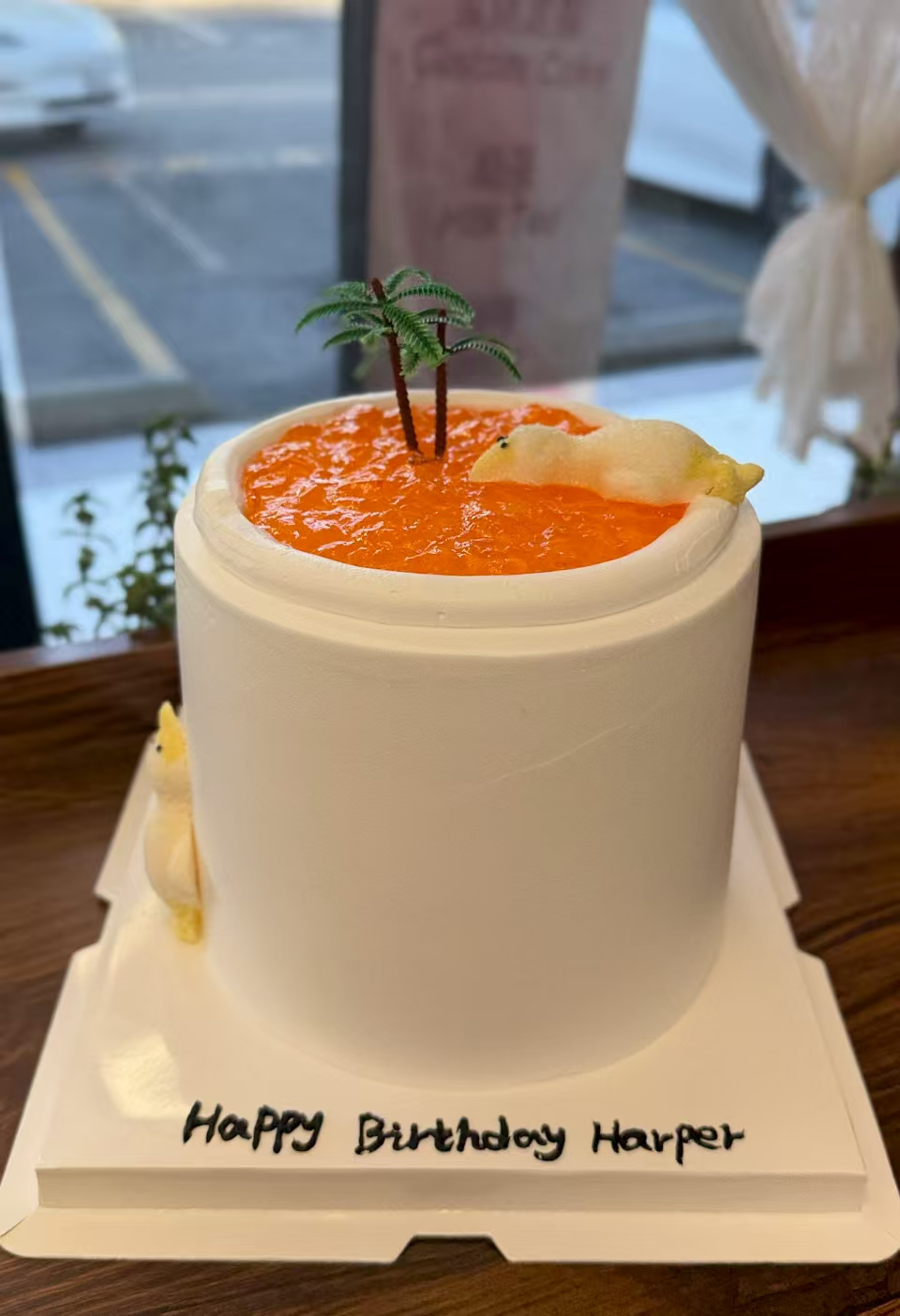 kids custom cake