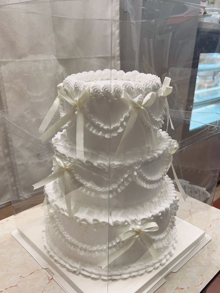 elegant custom cake