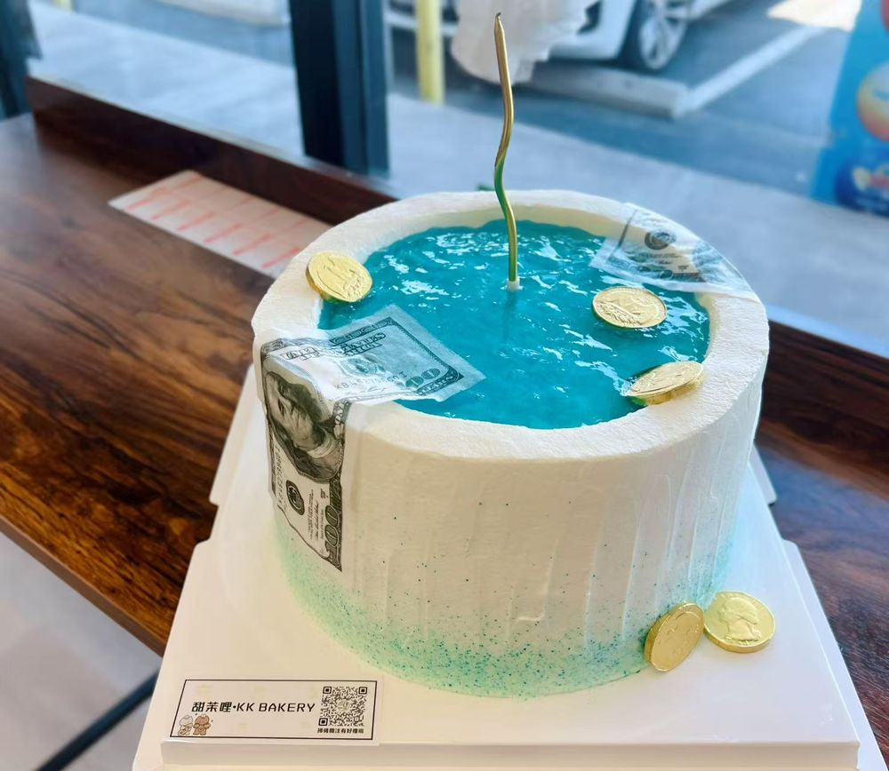 theme custom cake