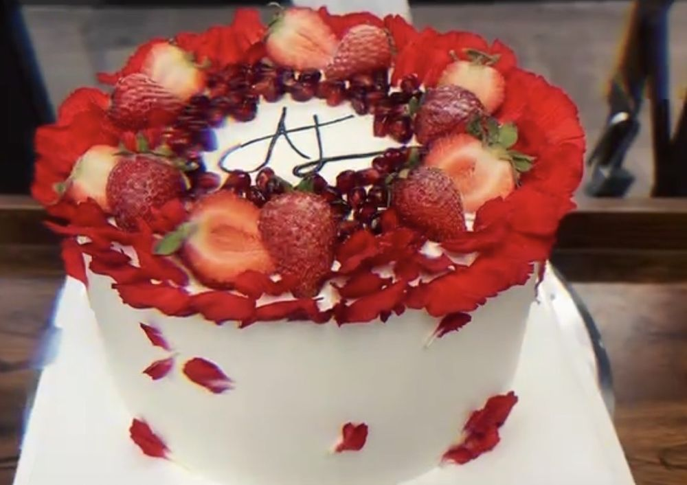 fruit custom cake